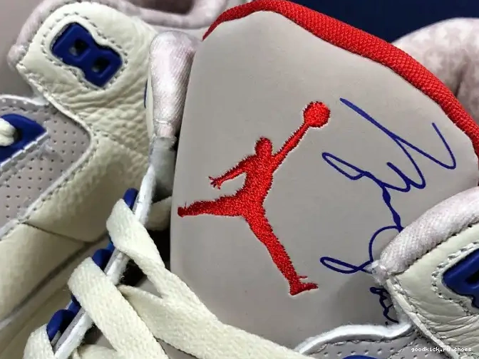 Retro red mens Jordan GAME